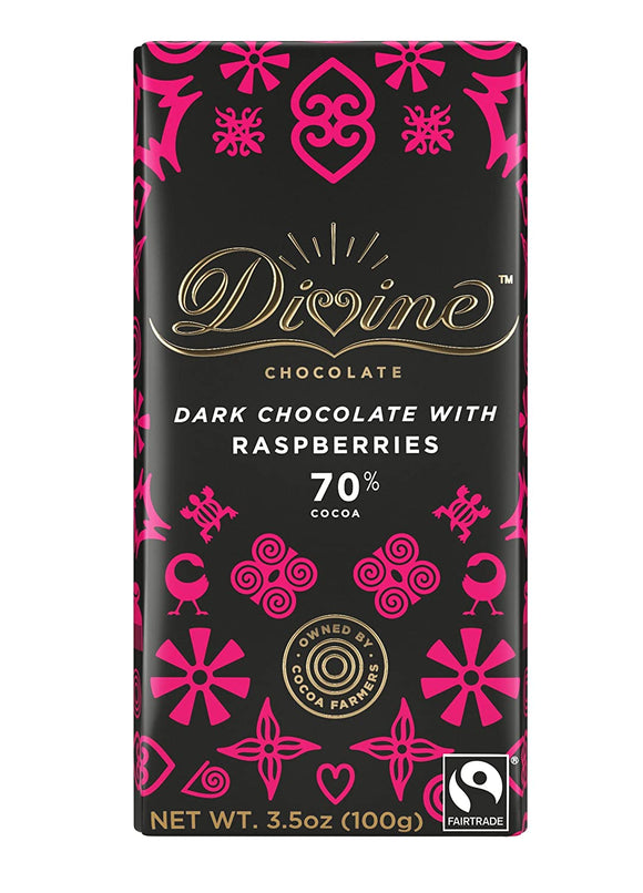 Chocolate bar with fruity freeze-dried raspberries. Brand: Divine, UK/USA.